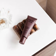 SMITH & CO Black Oud & Saffron Hand & Nail Pomade - Hand Cream