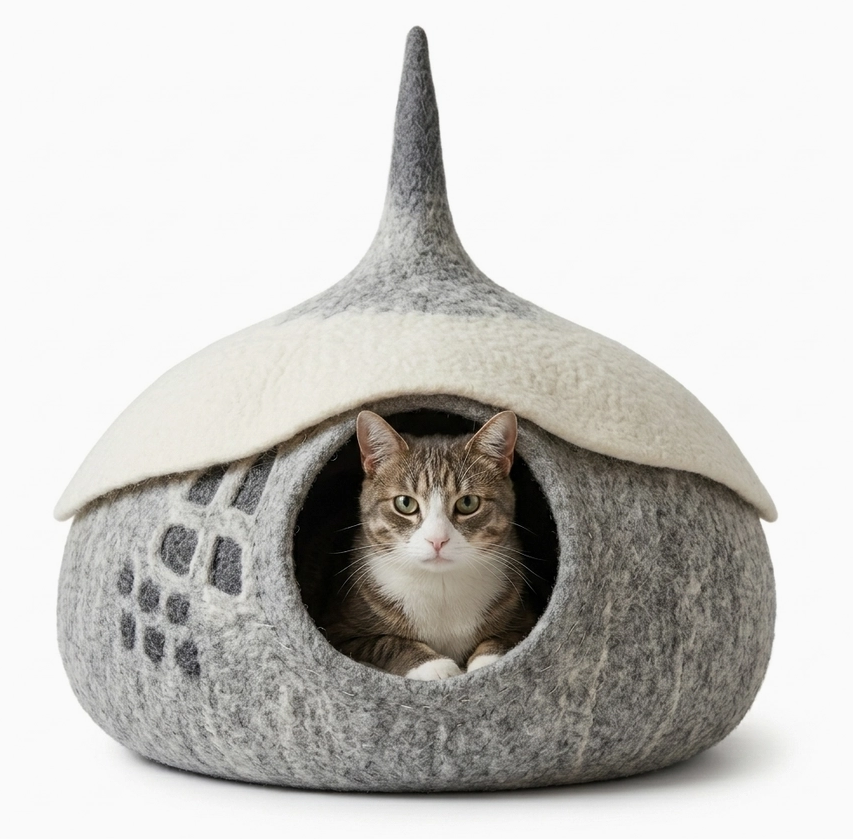 Woodland Acorn Wool Cat Cave Bed